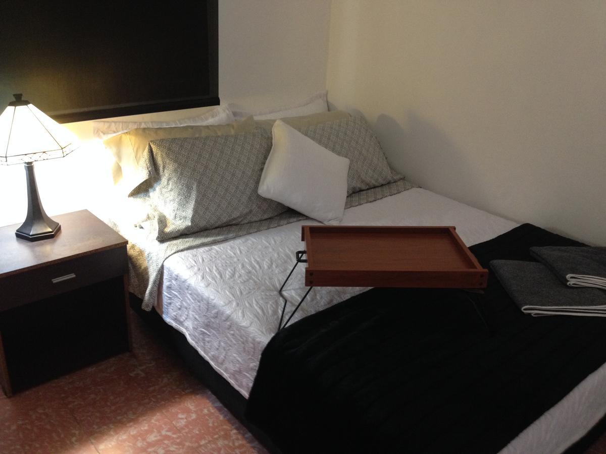The Kings And Queens Hostel Μεντεγίν Εξωτερικό φωτογραφία